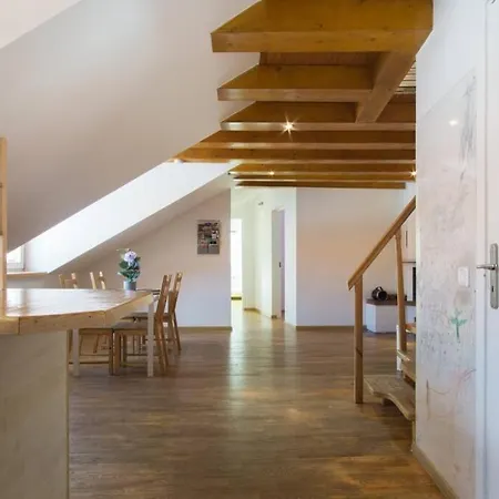 Private Sauna & 4 Bedrooms Old Town Rooftop
