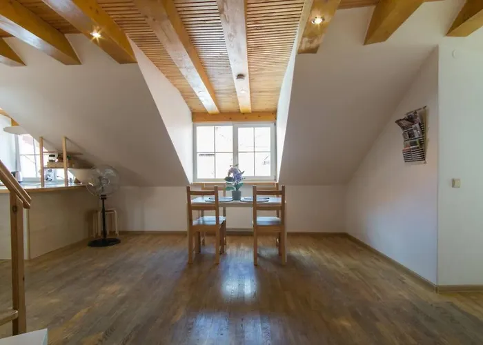 Апартаменти Private Free Sauna & 4 Bedrooms Old Town Rooftop