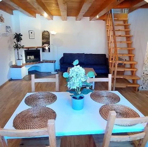 Private Free Sauna & 4 Bedrooms Old Town Rooftop Vilnius