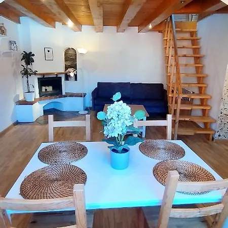 Private Free Sauna & 4 Bedrooms Old Town Rooftop Wilna